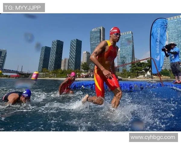 中国铁人三项健将逆风翻盘 勇夺世界杯冠军再创历史佳绩 中国铁人三项健将逆风翻盘 勇夺世界杯冠军再创历史佳绩