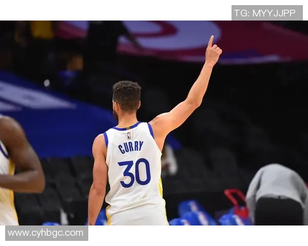 超级对决震撼上演库里巅峰对抗引爆全场成为最大焦点